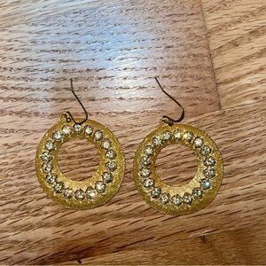 Elegant Gold Hoop Earrings